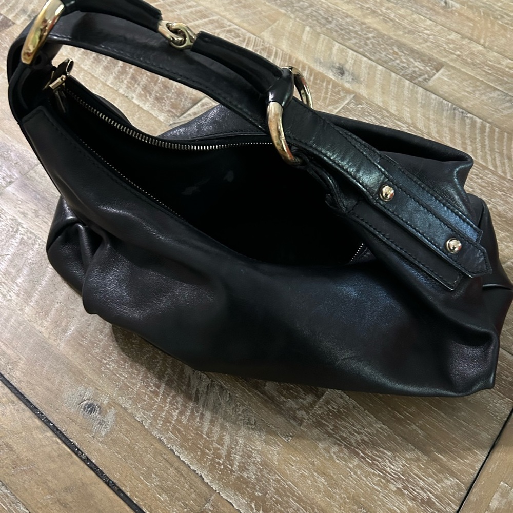 Gucci Elegant Black Leather Handbag